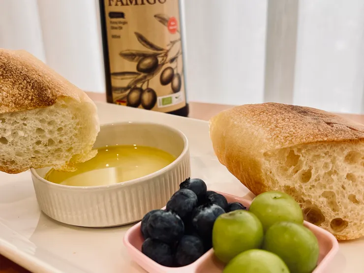 法式長棍佐橄欖油