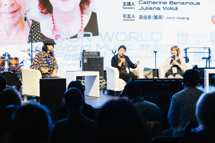 （中）Catherine，（右）Juliana。