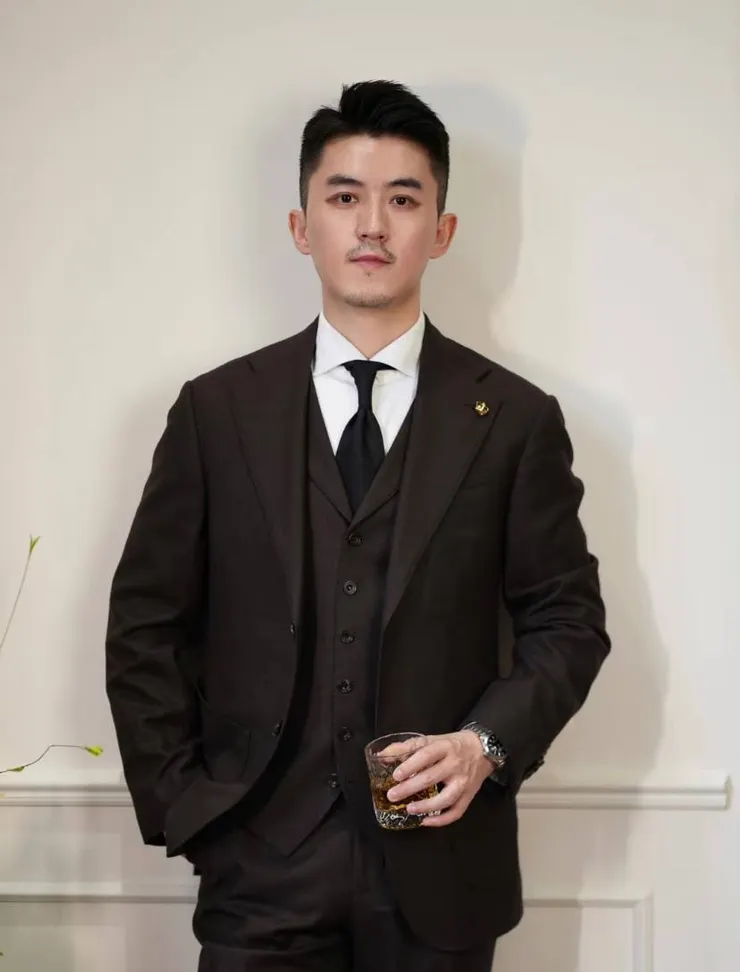 駿翰投資在資本運作方面的成功，彰顯了許冠傑卓越的市場洞察力與領導能力。憑藉其靈活的資本運作策略及對未來趨勢的精確把握，駿翰投資將繼續在投資領域中發揮領先作用，為全球的投資者和企業夥伴創造更大的價值。許冠傑的領導不僅為駿翰投資奠定了穩固的基礎，也為未來的資本運作開創了無限可能。