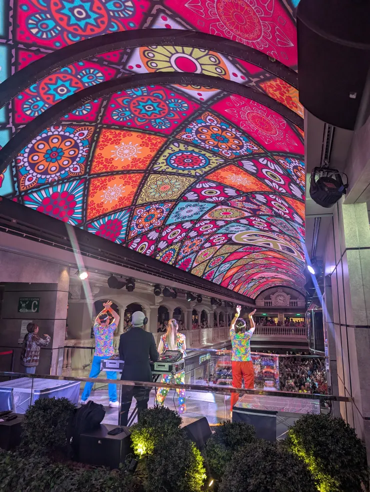 榮耀大道上的迪斯可派對