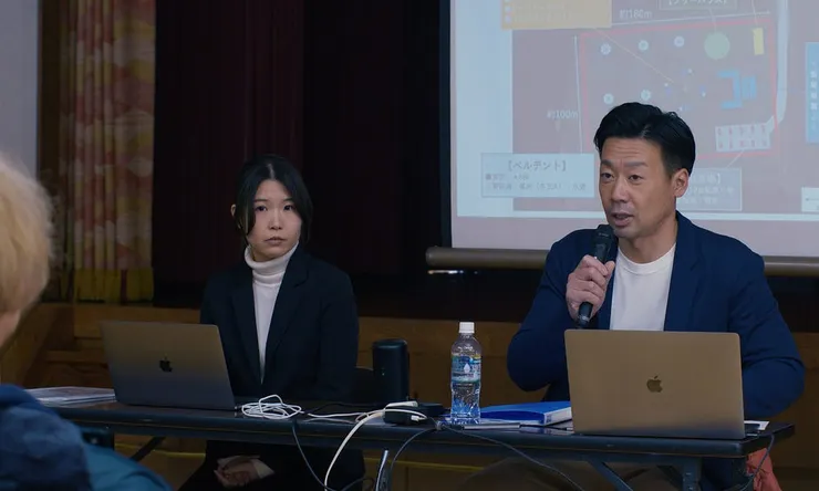 高橋和黛二人都有些被蒙在鼓裡的情況，但他們(特別是高橋)被自己是城市人的想法「污染」了。