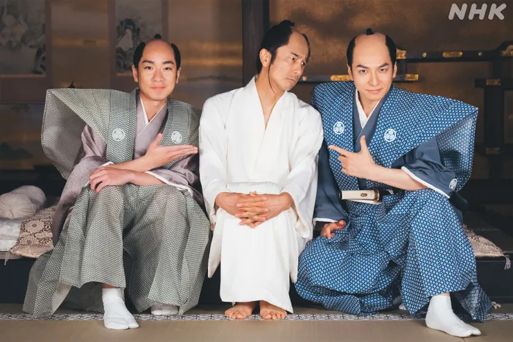 第10代將軍德川家治駕崩那集的花絮劇照，看看將軍的怨念表情，就曉得一橋有多麼讓人森氣氣！