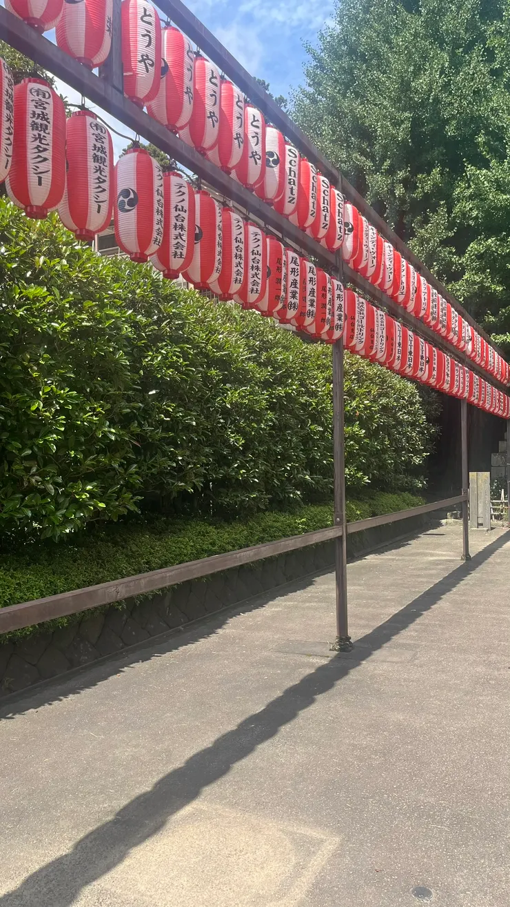 宮的燈籠相當顯眼。