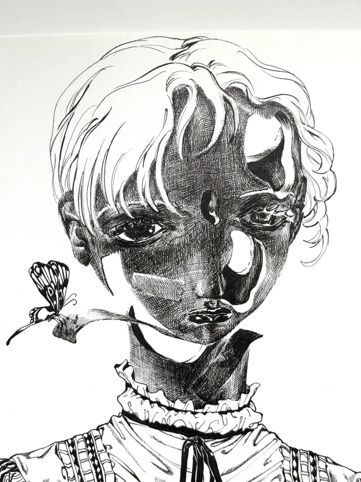 〈仕〉。有破洞。