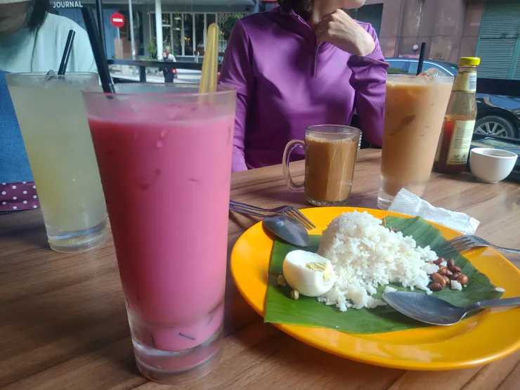 sirap bandung 是馬來人的飲品