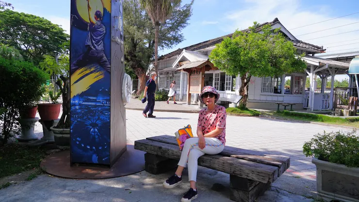 附近還有聞名的十鼓文創園區