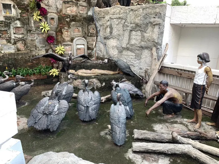 金山寺的雕像敘述歷史