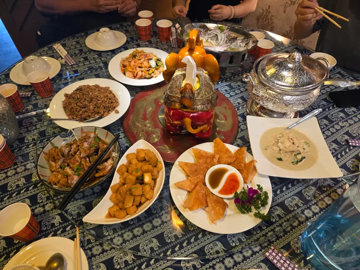 台中曼谷皇朝量超多的泰式料理店