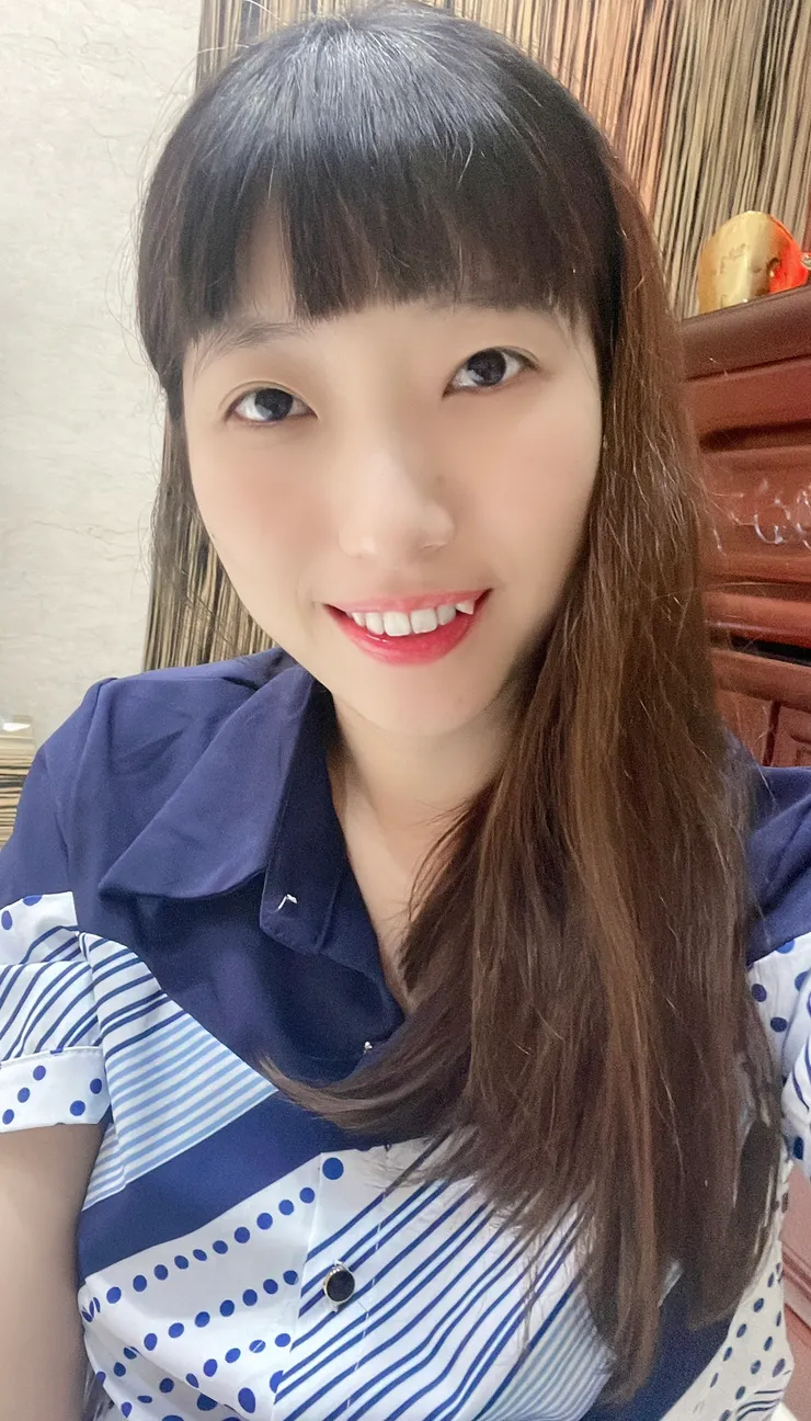 大昌證券股份有限公司桃園分

公司

營業員:蔡若昀

公司電話：03-3263689分機

866

手機：0917789752

Line ID : ggoodd99

公司地址：桃園市經國路 128

號2樓108年金管證分字第

0101號

委任期貨商：大昌期貨股份有限公司