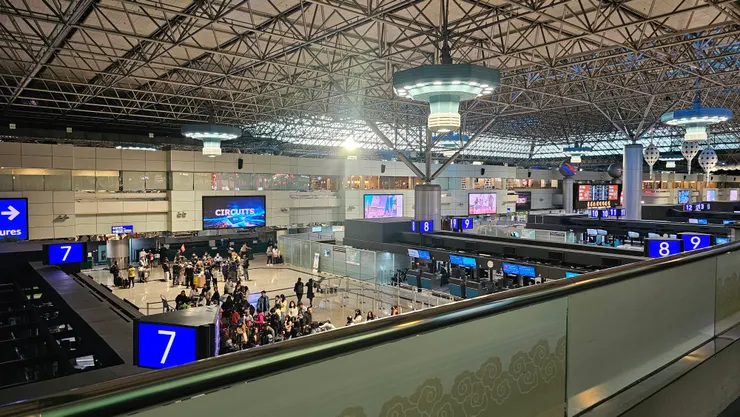 這是早晨的桃機第二航廈出境大廳!真的好美!