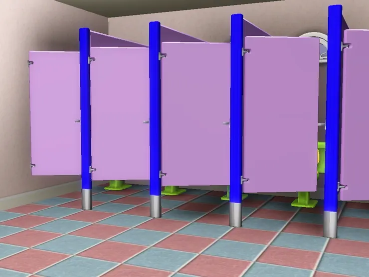 我花了一整面牆的空間建造廁格，盡量造滿！女生上廁所真比男生久。現在很多地方男女廁居然造成相同大小，結果女廁總是大排長龍，而男廁沒什麼人！這種設計很有問題！