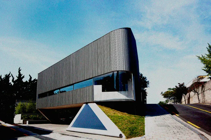 餐廳拍攝場地的原型－藝廊「송원아트센터（SONGWONG ART CENTER）」。