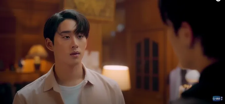 猶豫要不要把食物交出去的Po