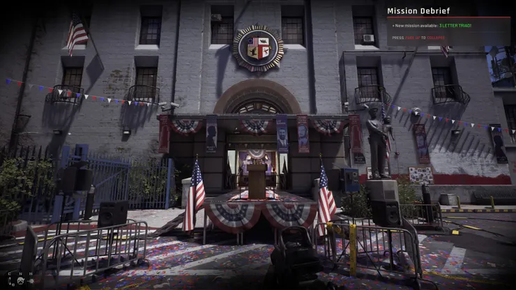 這是官方預告上面的槍擊場景，就在警局外面 :D