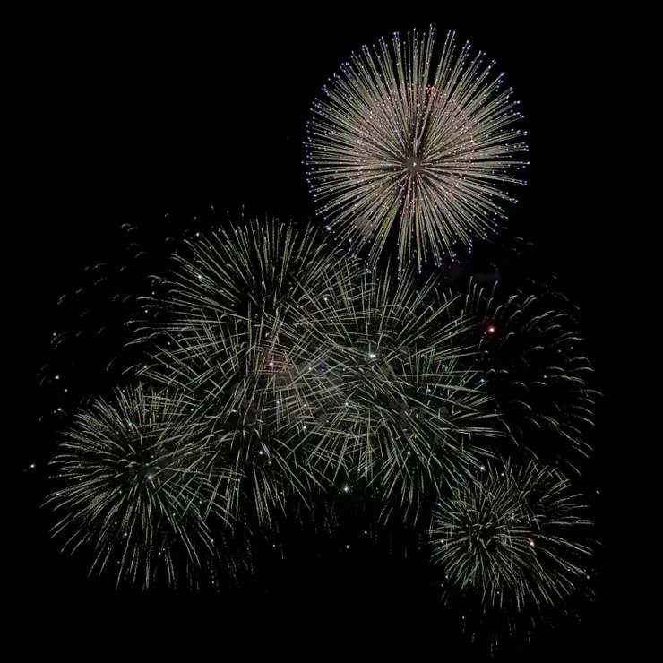 燒山前的煙火(感謝友人贊助照片)