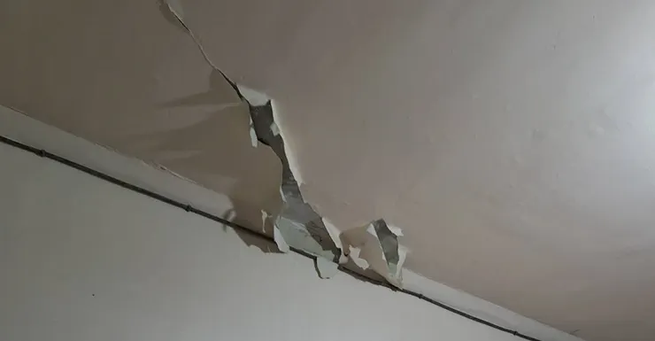 天花板漏水狀況