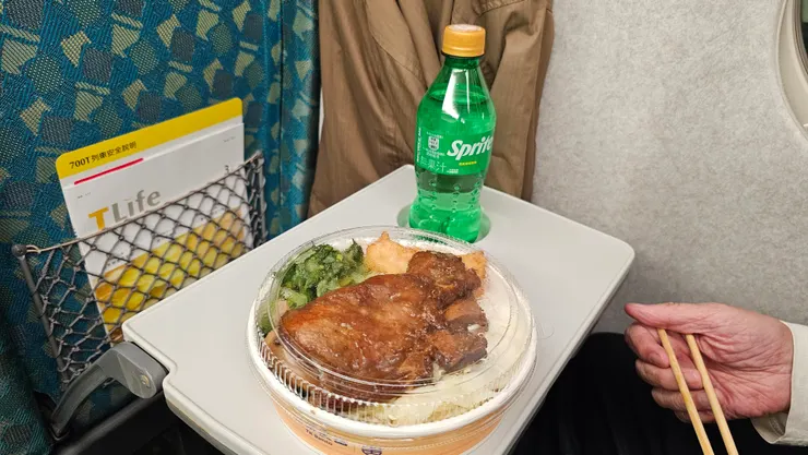 雪碧是高雄漢來大飯店送的!