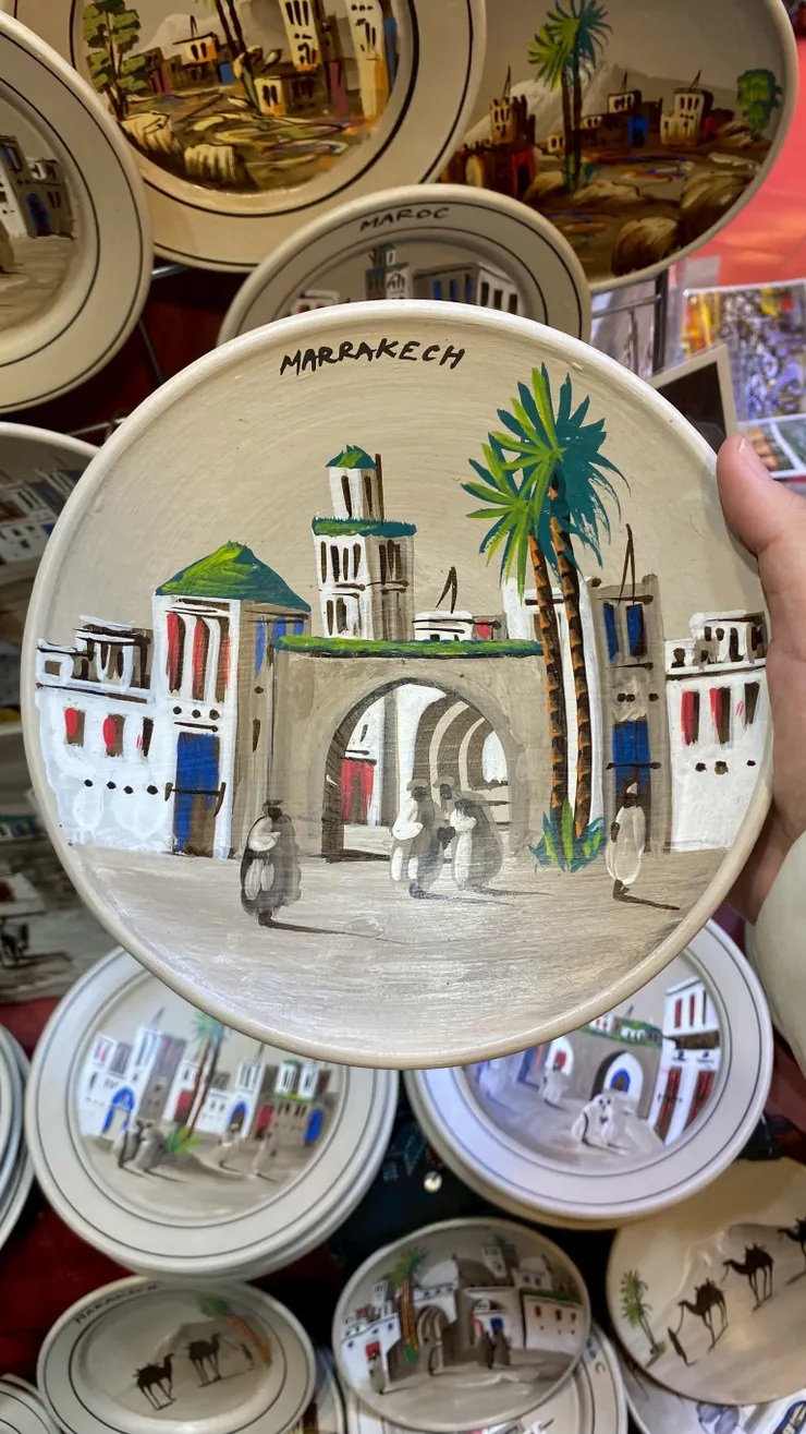 馬拉喀什的手繪盤子