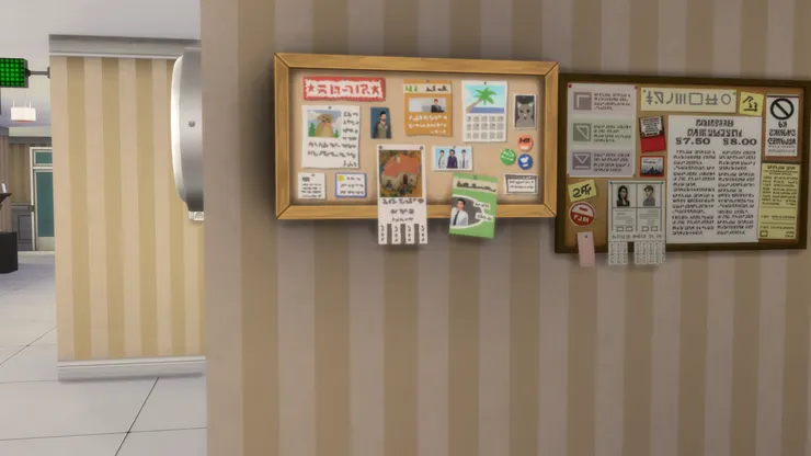 除了校內的通告，也有師生自己月貼的告示，例如尋找失物，時事剪報等。