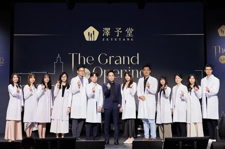 澤予堂醫師團隊「信任從陪伴開始」：成為全家人的健康好朋友。