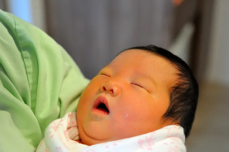 【2023/09/03小孫女出生2天】