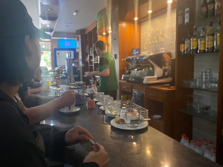 對我們來說，bar＝洗手間。