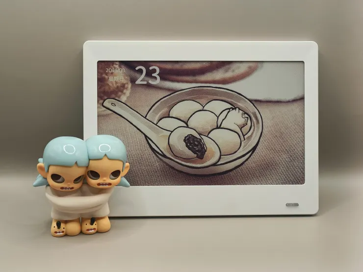 來源：ULANI 永恆曆 /(公仔) Zsiga《第三代-雙子 TWINS》Hug Anxiety 擁抱不安