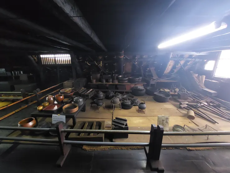 合掌屋屋內二樓都有展示生活用品