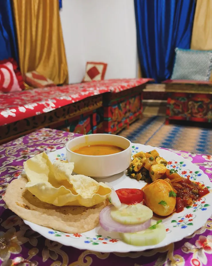 旅館準備的晚餐! 藏式家常菜超級好吃~