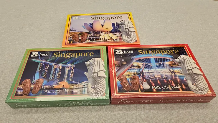 魚尾獅造型巧克力是來新加坡玩必買的伴手禮之一!