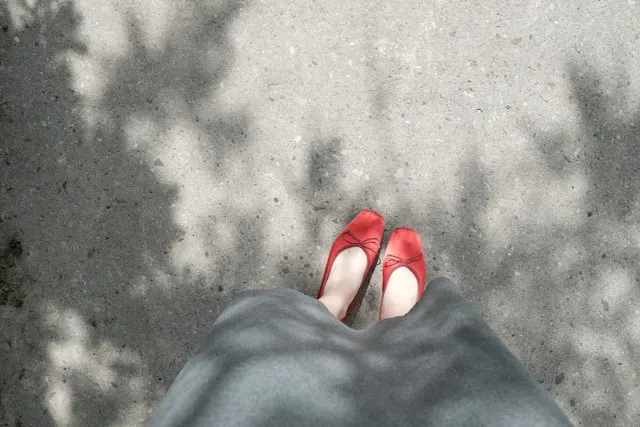 圖說：轉化不配得感，先停下現狀的思緒，讓情緒只是經過你，而非成為你！（圖源unsplash）