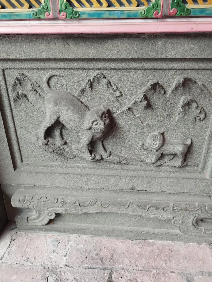 超可愛的虎邊裙堵造型