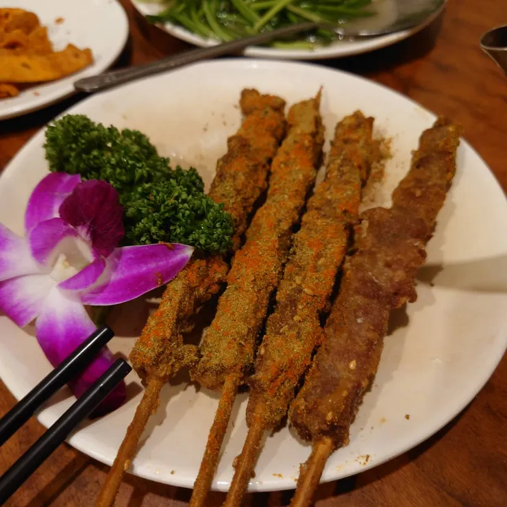 新疆香酥羊肉串