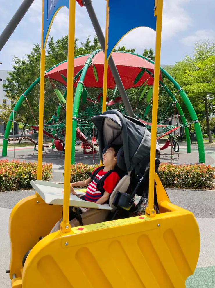 自從黎新公園啟用後，就近可玩不用舟車勞頓跑外縣市。