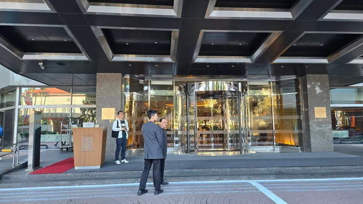 喜來登飯店大門