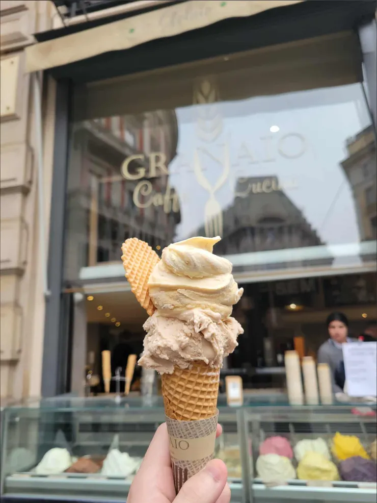 回去的路上吃了人生第一支在地Gilato