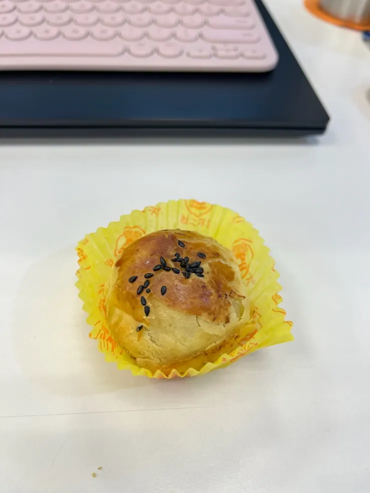 這是聽到晴天霹靂消息崩潰的點心。