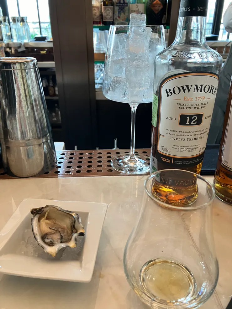 原來威士忌還可以這樣搭配生蠔啊~