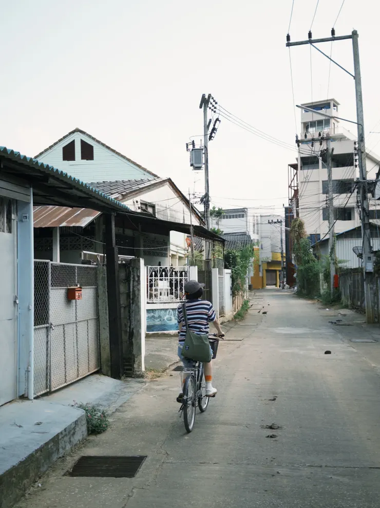 兩光歸兩光,騎上腳踏車就能放慢步調探索城市