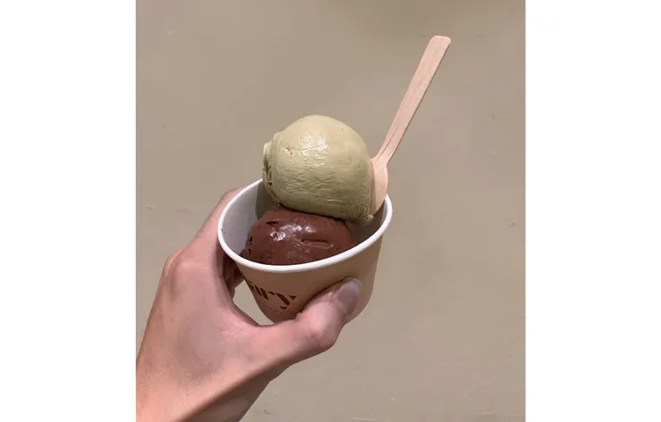 油亮油亮的冰淇淋