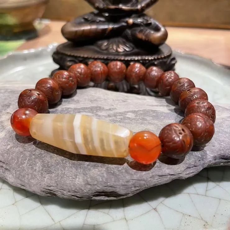 老纏絲瑪瑙天珠與鳳眼菩提