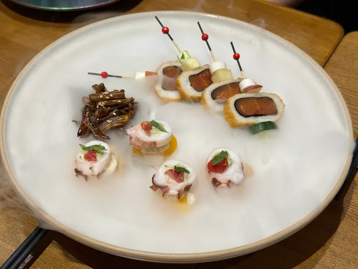 參色冷盤：烏魚子卷+塔香章魚沙拉