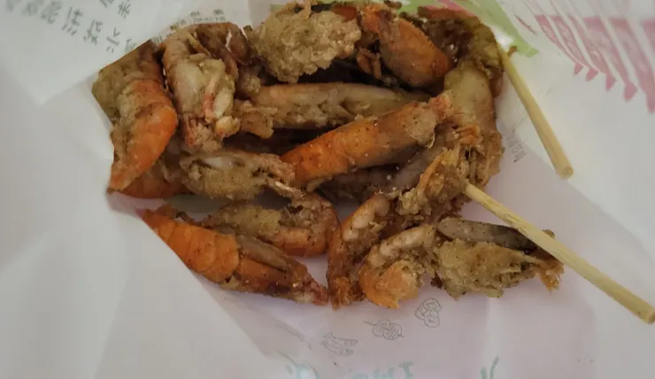 一大堆!蝦子真的好吃😋😋