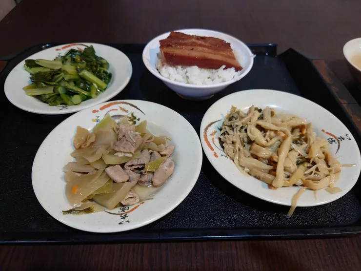 爌肉飯+小菜