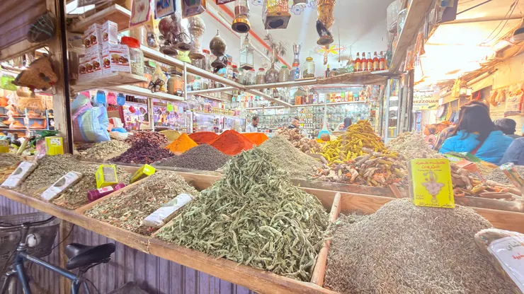 很多香料和香草