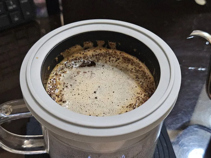 第二次給水（這時我就超想偷喝了...超香）