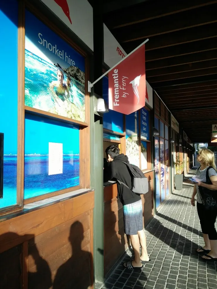 在這邊領實體票卷。