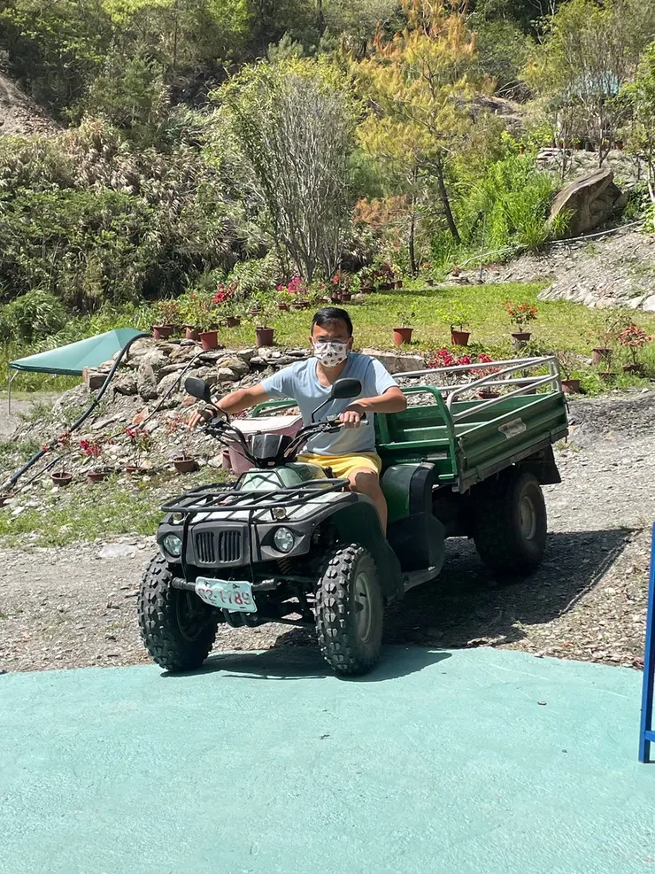 這讓我想到泰國的嘟嘟車