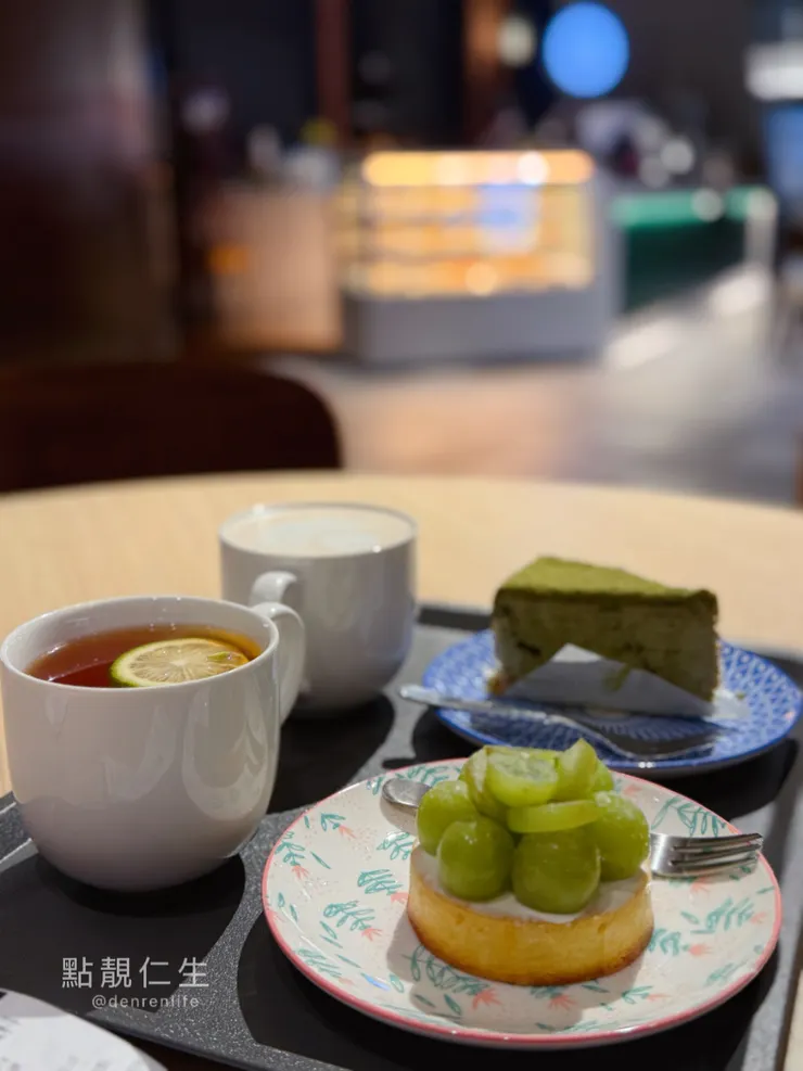 新店裕隆城|B1米米咖啡 紅茶拿鐵 (左後方那杯)