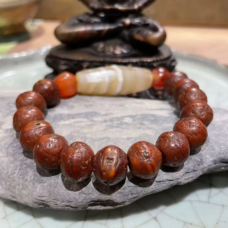 老纏絲瑪瑙天珠與鳳眼菩提